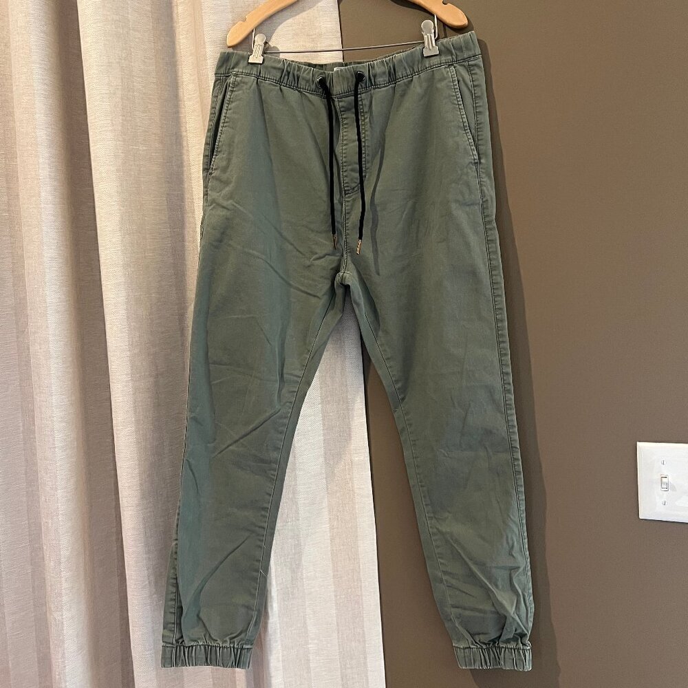 Men's CYA Army Green Jogger Pants, Drawstring, Size Medium
